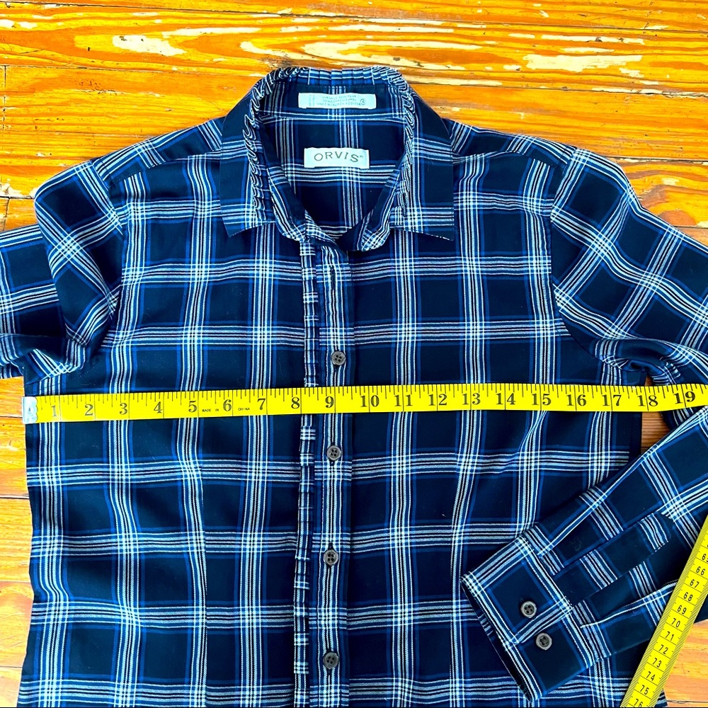 Navy plaid women’s button up Orvis size 4 ruffle trim